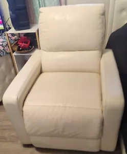 Recliner Chair Electric Leather Recliner Cream from Nick Sacli, in Exc - Picture 1 of 6