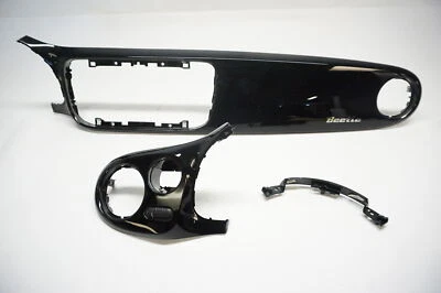 Отделка приборной панели Volkswagen Beetle 2012–2019 годов глянцевая черная 5C1858366 - Изображение 1 из 4