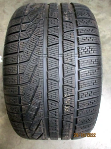 2 Winterreifen Pirelli SottoZero 2 W240 MO 295/35 R19 104V 2953519 295/35/19 AMG - Bild 1 von 3
