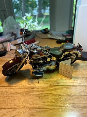 FRANKLIN MINT 1998 HARLEY DAVIDSON FAT BOY, MINT CONDITION WITH FACTORY BOX - Image 1 of 4