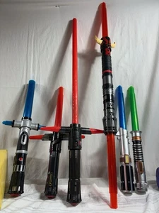 Lote Mixto de 6 Sables de Luz Star Wars - Kylo Ren, Darth Maul y Más - Imagen 1 de 8