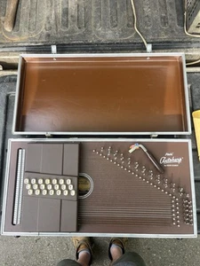 Vintage Autoharp 21 Chord 36 String  Oscar Schmidt Attache Table Top made in USA - Picture 1 of 18