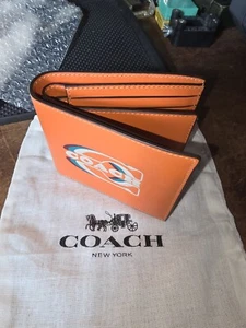 Coach New CH084 3 In 1 Men's Wallet Coach Stamped Bright Orange Multi Leather - Bild 1 von 24