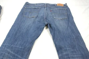 Levi's 505 Men's 42 x 30 Regular Fit Straight Denim Jeans  #Y244 - Picture 1 of 4