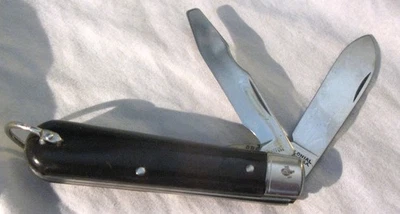 Colonial Prov USA Vintage 2-Blade Brown Handle Pocket Knife - Image 1 of 3