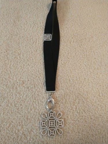 Collana Chanel Argento CC Staccabile Cristallo Ciondolo Nastro