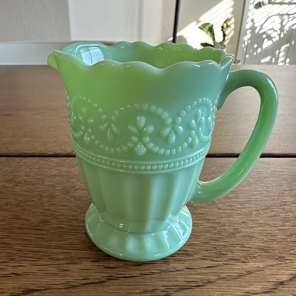 Crema de jadeíta The Pioneer Woman serie de belleza atemporal granja jade 5" x 7" Foto 1 de 4