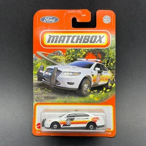 Matchbox Ford Police Interceptor Hazmat Team White Car Diecast 1/64 Scale 42/100 - Picture 1 of 5