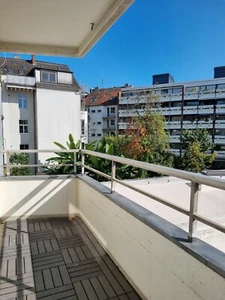 Helles, renoviertes Appartement in Düsseldorf-Düsseltal - Bild 1 von 5