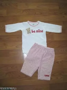 NIÑO~NIÑA~BEBÉ~"MI PRIMER SAN VALENTÍN" 2 PIEZAS OUTFIT~PEQUEÑO 0-3 MESES~NUEVO SIN ETIQUETAS - Imagen 1 de 3