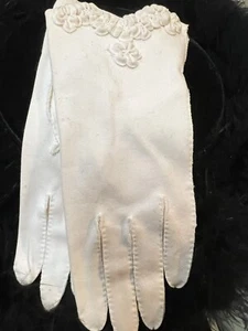 50er Jahre Vintage Damen weißes Kleid HANDSCHUHE nie getragen DEADSTOCK - Bild 1 von 4