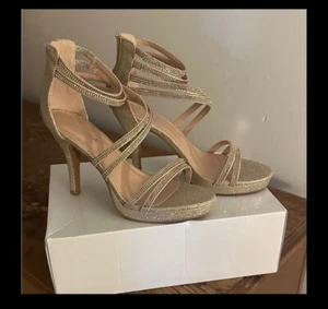 Brand New rhinestone campaign, gold, color heels 3 1/2 - Picture 1 of 3
