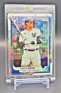 TARJETA INSERTADA REFRACTOR ARCO IRIS AARON JUDGE CON ESTUCHE MLB NEW YORK YANKEES - Imagen 1 de 6