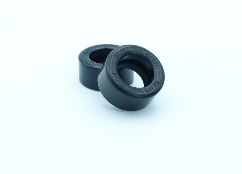 Carrera 1/24 Slot Car Mercedes SLS SI Uretano Neumáticos Traseros.............791207 Foto 1 de 1