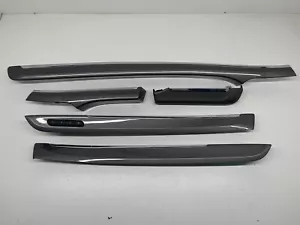 VF Holden Calais WN Caprice Cross Pattern Dash Trim Strip And Door Spear Set - Picture 1 of 3