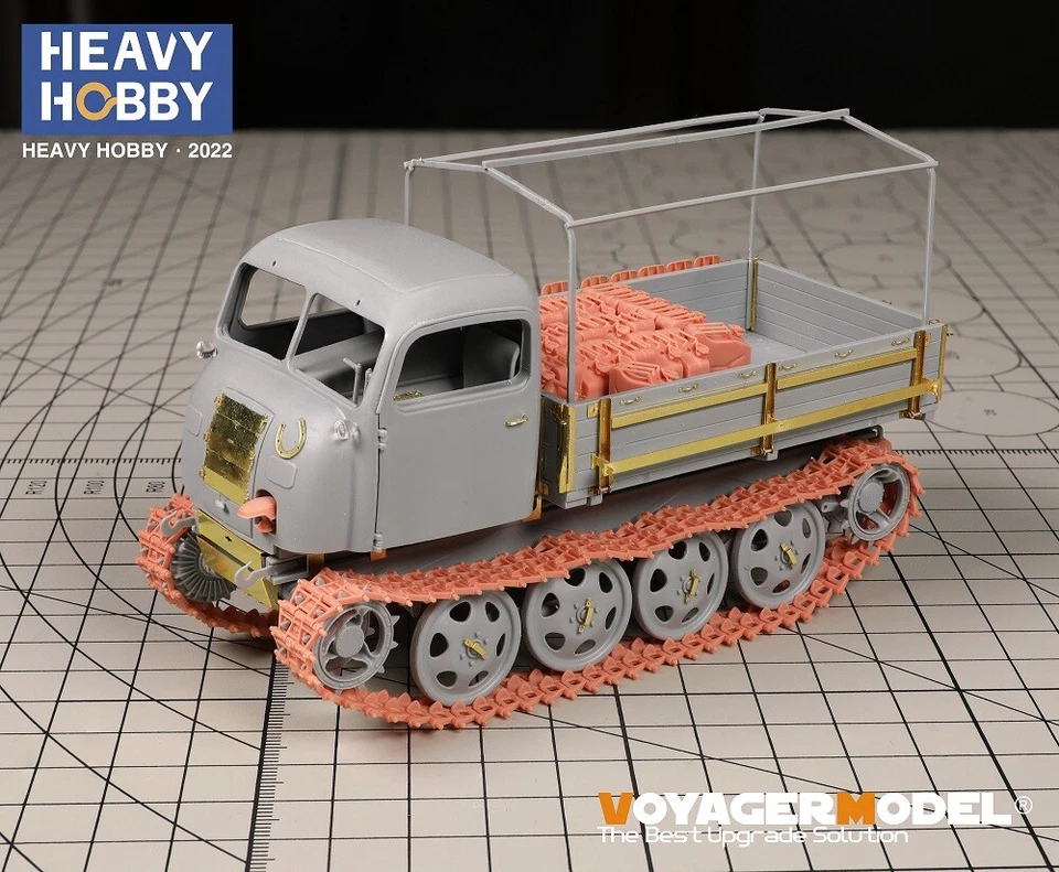 Heavy hobby PT-35067 WWII German Raupenschlepper Ost Kgs66/340/120 RSO Tracks