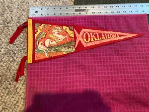 VTG Oklahoma Pennant INDIGENOUS Indian HEADDRESS Native American WARRIOR Horse - Picture 1 of 4