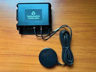 NAVMAN Wireless Qube 3 AAA004300NZ-G O9EWMP100 with Antenna  - Image 1 of 4