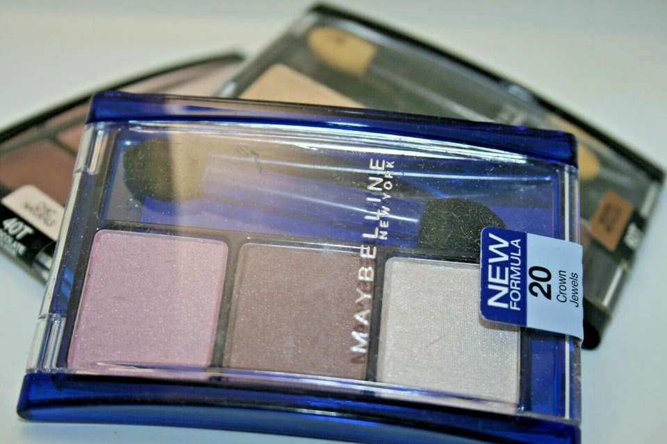 Maybelline Expert Wear eye shadow Trios (3 shades)     CHOOSE - Image 1 of 1
