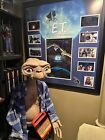 e.t. Signed Poster And Statue 