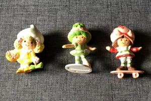 Lot Of 3 Vintage Strawberry Shortcake Miniature Doll Figures Mini PVC - Picture 1 of 9