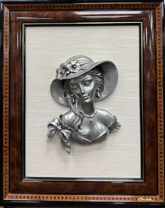 GEMÄLDE ZINNSKULPTUR - JUNGES MÄDCHEN MIT HUT - LES ETAINS DU PRINCE - Bild 1 von 4