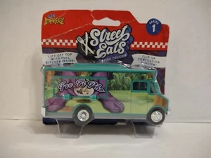 Imperial Toy Street Eats Food Truck Series 1 Green Truck Fee Fi Pho NIB - Picture 1 of 2