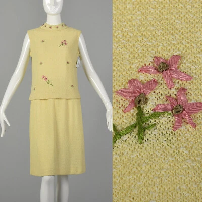 Medium 1960s Knit Set Sleeveless Top Floral Detail Yellow Skirt Spring Outfit - Image 1 of 4