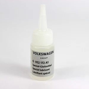 VW Audi special lubricant G052172A1 in the 30ml PE bottle - Picture 1 of 5