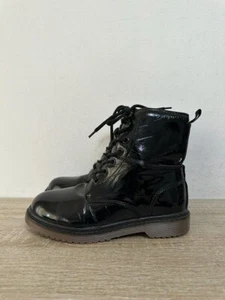 SPOT ON LADIES BLACK PATENT LEATHER LACE UP ANKLE BOOTS SHOES UK 2 EUR 34 BT231 - Picture 1 of 8