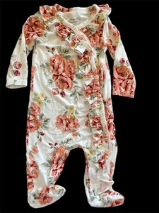 Baby Essentials EUC/NWOT Ivory/Coral Floral Bamboo Knit Ruffled Snap Footie-3Mos - Picture 1 of 5