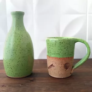 Nuevo Juego de TAZA + JARRÓN de cerámica artística verde hecha a mano decoración de playa café de cabaña - Imagen 1 de 12