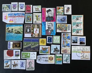 Lot de 50 timbres de Pays divers et années diverses - encore sur fragment! L36 - Foto 1 di 1