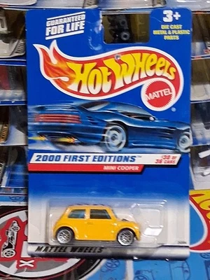 Hot Wheels 2000 Collector # 090 First Editions # 30/36 Mini Cooper yellow - Image 1 of 4