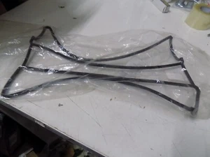 Genuine Fits To Suzuki Swift 1.3 1985-1996 Cam Cover Gasket 11189-86500 - Picture 1 of 1