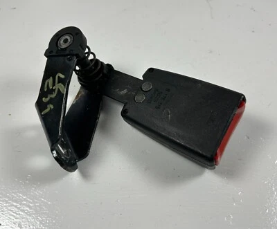BMW E39 M5 1997-03 SERIE 5 HEBILLA CINTURÓN SEGURIDAD TRASERO IZQUIERDO 8176515 Foto 1 de 3
