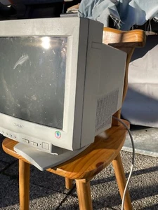 PC Bildschirm 17" / 44 cm - Bild 1 von 2