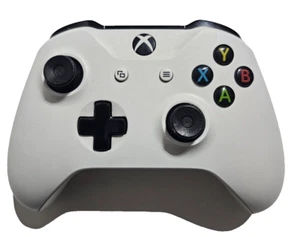 Microsoft Xbox One Wireless Bluetooth Controller Gamepad White Model 1708 - Picture 1 of 12