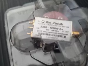 LOTTO 2 MiniCircuiti ZX95-1200W-S+ Oscillatore a Tensione Controllata da 612 a 1200MHz - Foto 1 di 3