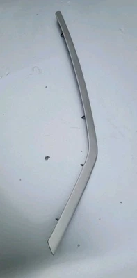 2004 Mercury Marauder Back Right Pillar Glass Trim Color Code JP Silver Metallic - Image 1 of 4