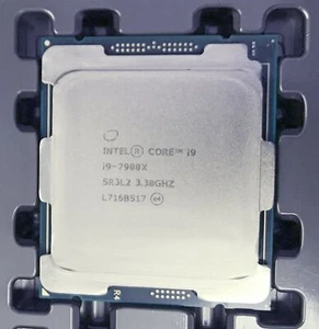 Intel OEM Core i9-7900X Processor 10 Cores 13.75M Cache up to 4.3 GHz - Picture 1 of 2