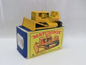 Vintage 1964 Lesney Matchbox #18 Caterpillar D8 Bulldozer w/Original Box England - Picture 1 of 10