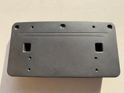 Soporte de matrícula para parachoques delantero Mercedes-Benz GLK350 2010-2015 2048850381 FABRICANTE DE EQUIPOS ORIGINALES Foto 1 de 4