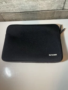 Incase 15" Laptop Sleeve Neoprene Travel Bag Computer Case Zipper iPad Black - Picture 1 of 2