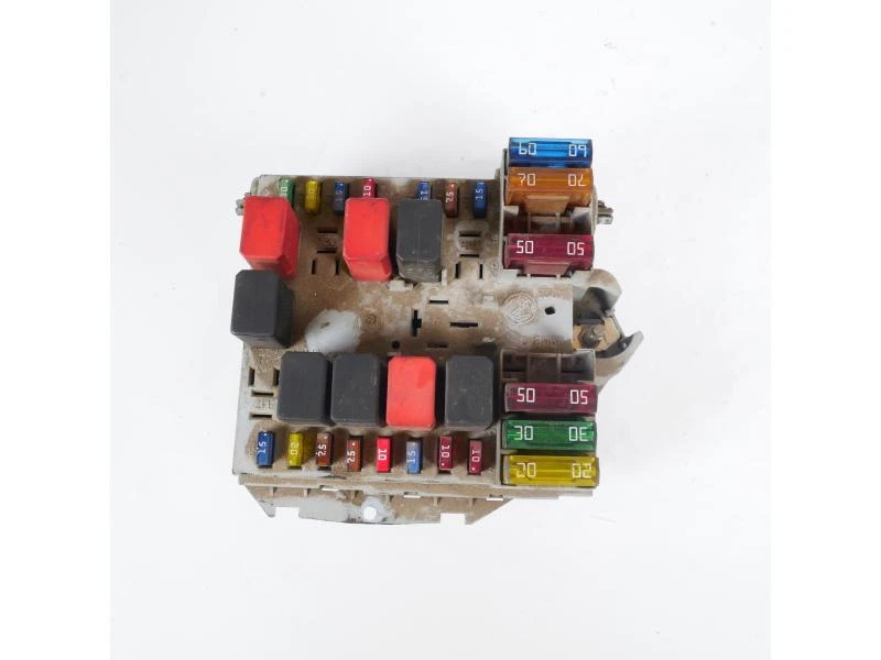 46796538 SCATOLA FUSIBILI FIAT STILO (192) (2001>2008) - Immagine 1 di 3
