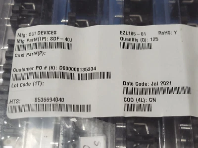 (5 PIEZAS) SDF-40J CUI 4 pines, receptáculo ángulo recto con protector frontal Foto 1 de 4