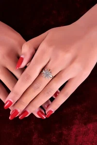 D23_14K Charming Women’s Cute Flower Design 14K Gold/Rose Gold/Silver Ring. - Picture 1 of 14