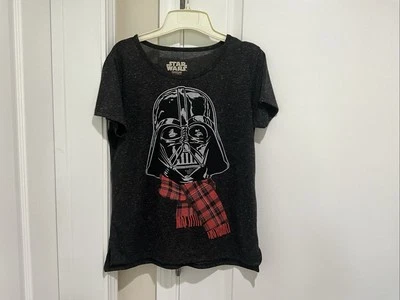 Star Wars Darth Vader Holiday  Women’s T-Shirt Size Medium. Collectable - Image 1 of 4