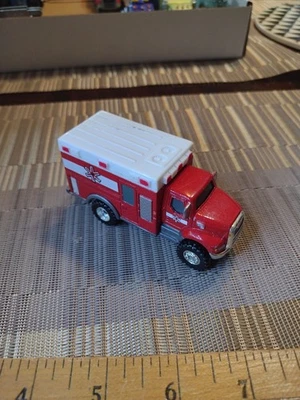 2012 Tonka Ambulance Emergency  Fire Rescue Truck Diecast Metal Funrise B46 - Image 1 of 4