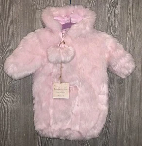 LONDON & COLE Pom Pom Luxe Pink Faux Fur Bunting Suit Sack NEW Infant Sz 0-6 mos - Picture 1 of 5